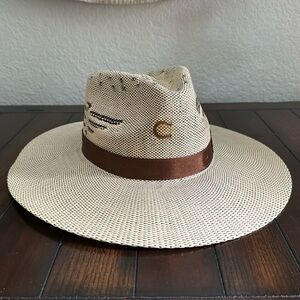 Charlie 1 Horse Mexico Shore western hat. Size M